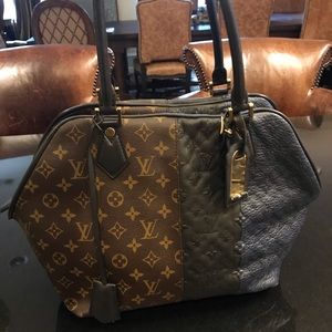Louis Vuitton Medium Blocks Stripes Tote